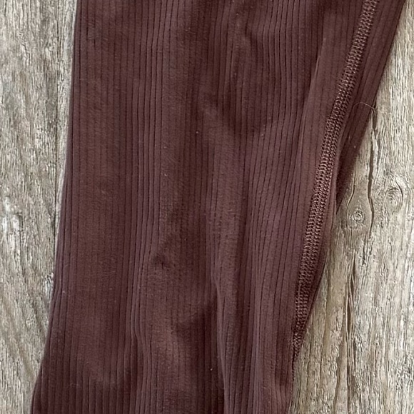 Lululemon Brown Align Ribbed Crop Leggings - Picture 5 of 5